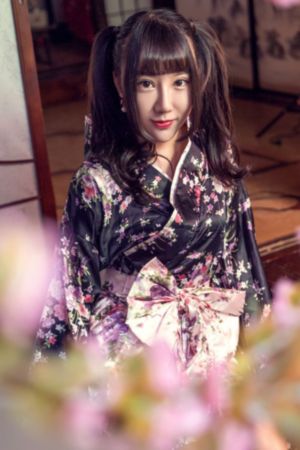 欧美蕾丝性感美女_720免费观看最新