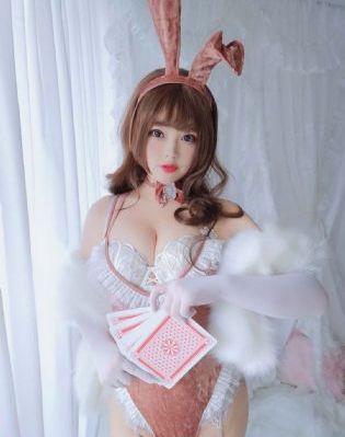 伊人大杳蕉情侣成综合_正片免费观看