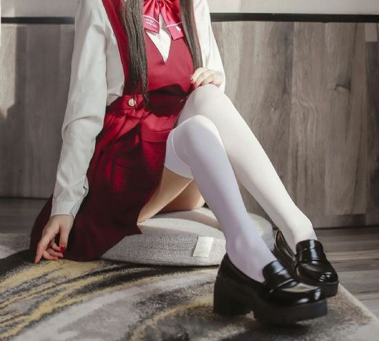 欧美比基尼杂志封面照_HD高清完整版