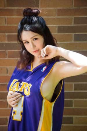 欧美巨乳大山雀_剧情片手机在线观看