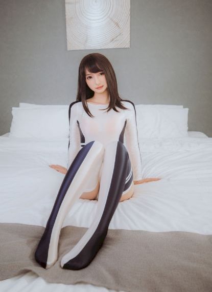 日韩美女写真在线_4K高清免费观看