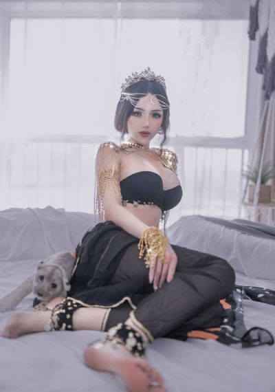 欧美超性感美女视频_720完整在线观看