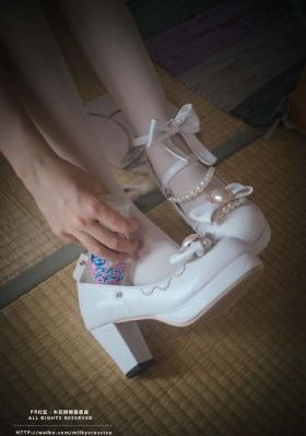 高清极品日韩美女图片_高清视频在线观看